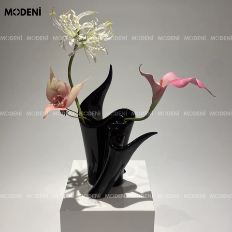 Bình hoa sứ Echo cao cấp màu đen bóng nghệ thuật