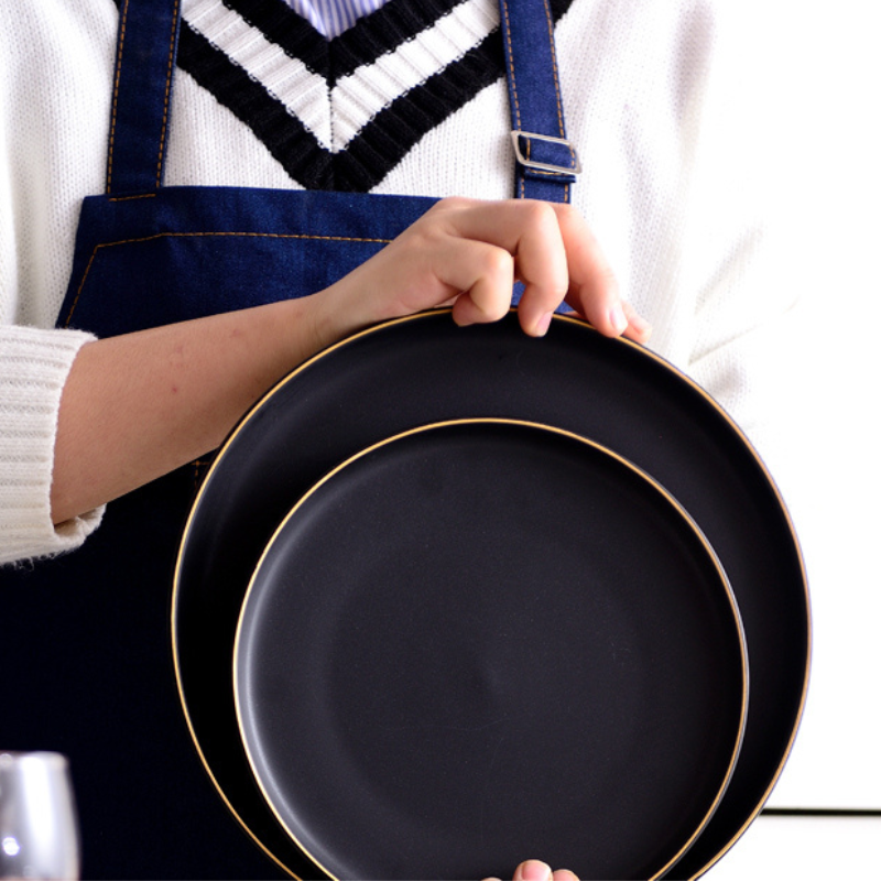 Đĩa Sứ Hasimi 20 Steak, Pasta Đen Viền Chỉ Vàng Châu Âu Phong Cách Tối Giản Minimalism