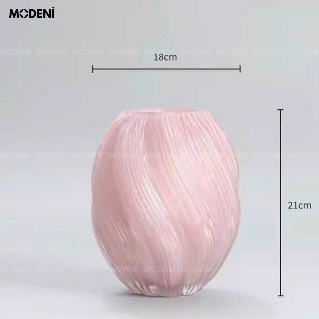 Bình Hoa Binky Thủy Tinh Pastel Hồng Nhạt Cao Cấp – Vân Lượn Mềm Như Sóng Gió Sớm | Decor Góc Chill Dịu Dàng & Tươi Sáng