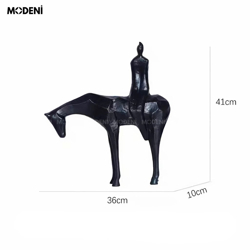 Tượng Trang Trí Nomad Nghệ Thuật – Hình Người Cưỡi Ngựa Mạ Vàng – Decor Kệ, Bàn Làm Việc Phong Cách Hiện Đại