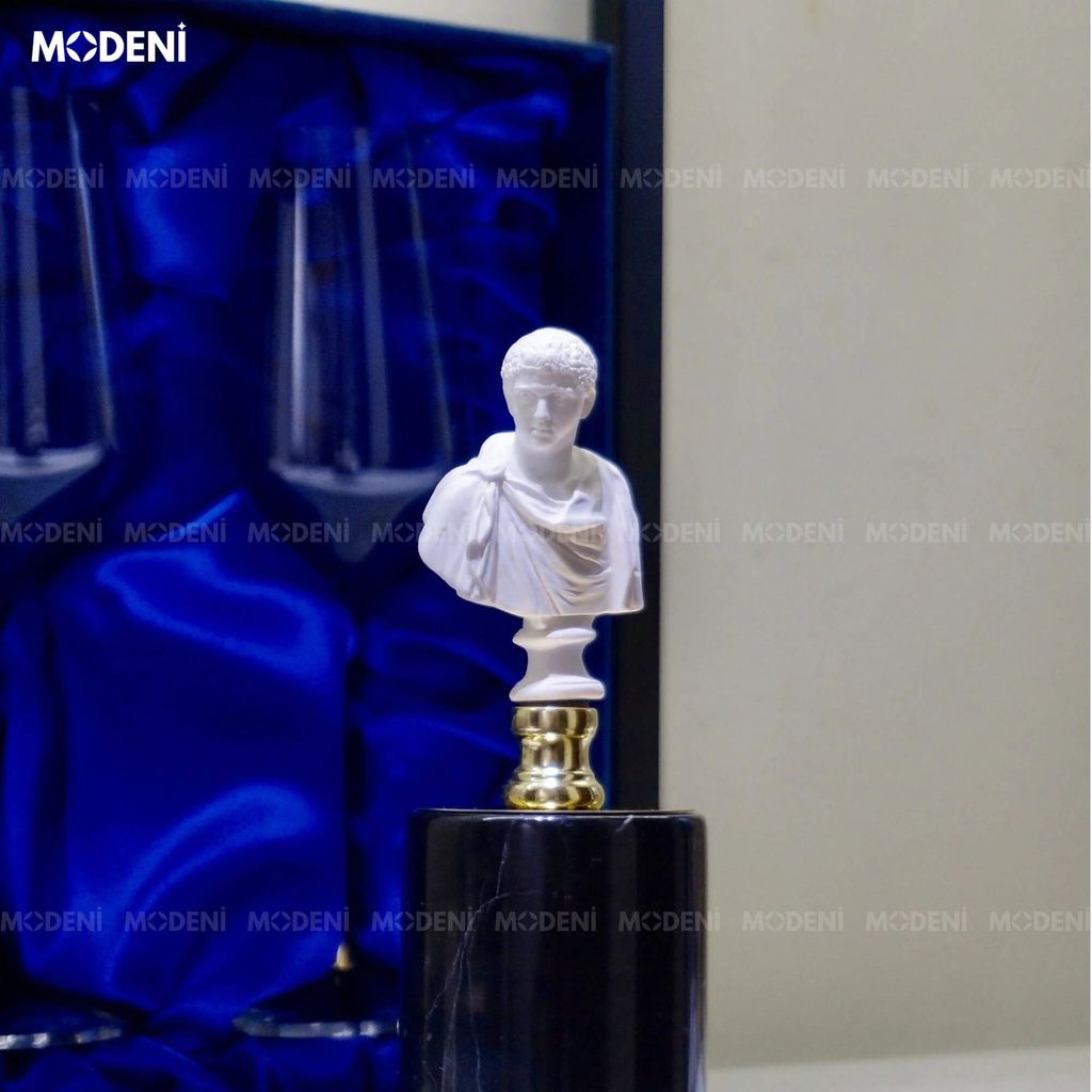 Tượng Thần Thoại Hy Lạp Audrey – Tượng Decor Cao Cấp Phong Cách Cổ Điển – Đế Đen Đá Cẩm Thạch Sang Trọng Cho Kệ Tủ, Phòng Làm Việc