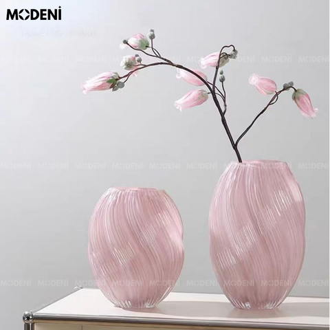 Bình hoa thủy tinh Binky màu hồng pastel nhẹ nhàng