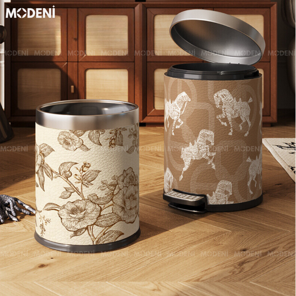 Thùng Rác Có Nắp Sherry Họa Tiết Ngựa – Decor Phòng Sang Trọng – Dung Tích 14L, Thép Không Gỉ, Da Cao Cấp