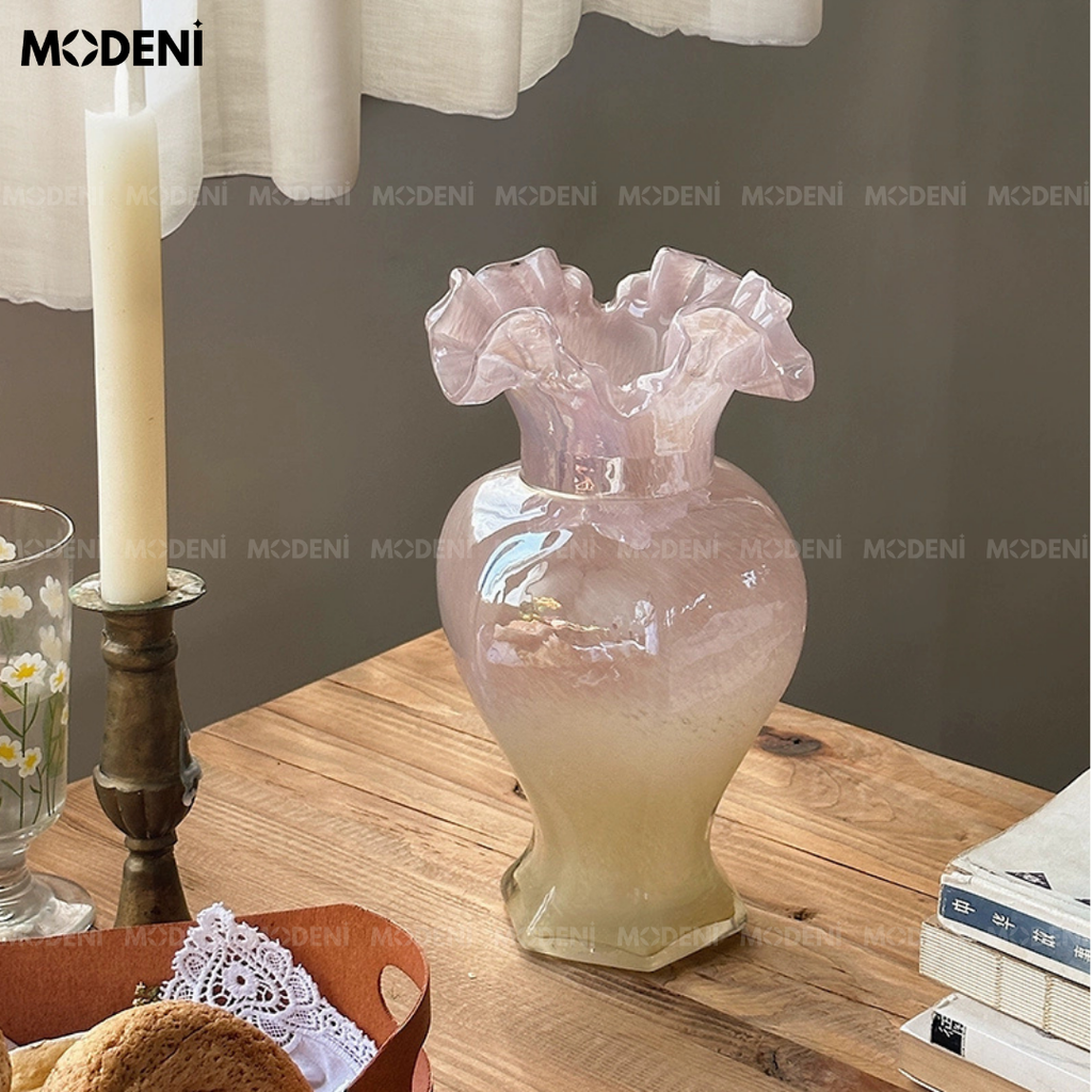 Bình Hoa Jena Thủy Tinh Loang Hồng Kem Cao Cấp – Dáng Lượn Bồng Nhẹ | Gợi Nắng Ngọt Ngào Cho Góc Bàn Sáng Tinh Khôi