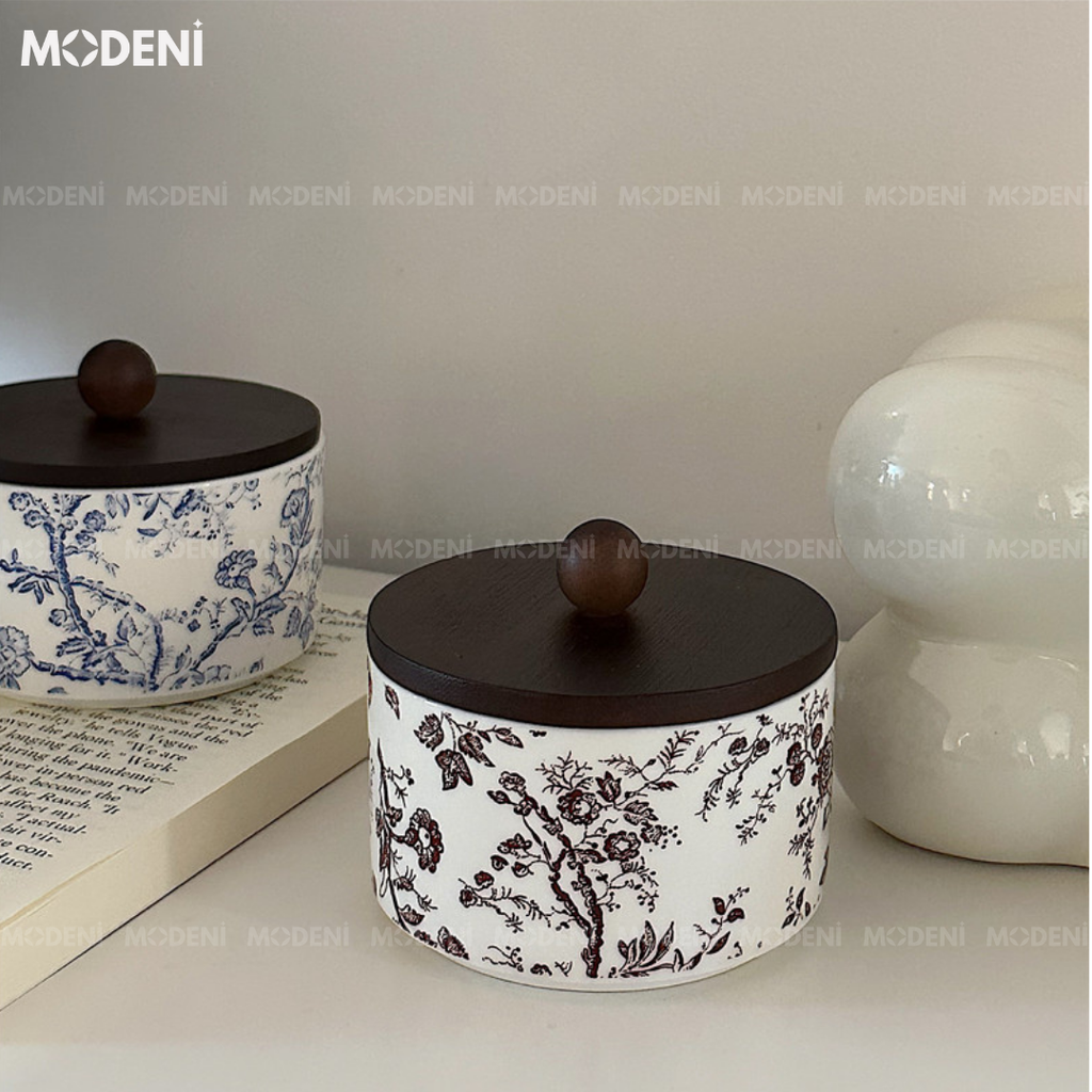 Lọ Đựng Palm Màu Đỏ – Hũ Sứ Nắp Gỗ Đựng Trà Bánh Kẹo – Hoa Văn Cổ Sang Trọng Vintage – Decor Tủ Kệ Đậm Gu