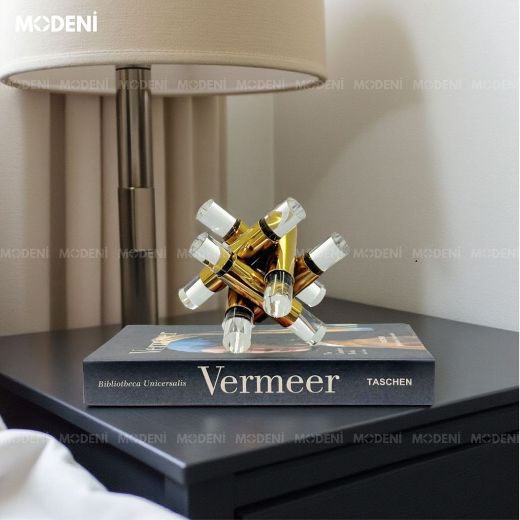 Tượng Polaris Nghệ Thuật Hiện Đại – Quỹ Đạo Pha Lê Trừu Tượng – Decor Bàn Làm Việc & Không Gian Thiết Kế