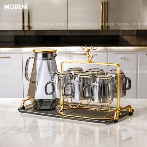 Bộ bình ly Elemi màu đen phối vàng – điểm nhấn sang trọng cho không gian biệt thự