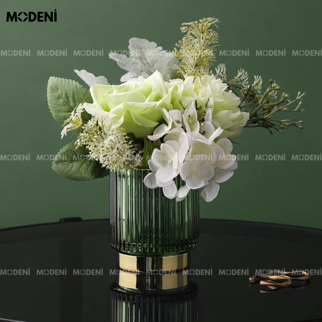 Bình Hoa Opulent Cao Cấp – Thiết Kế Sọc Dọc Tinh Xảo, Đế Vàng Nâng Tầm Không Gian