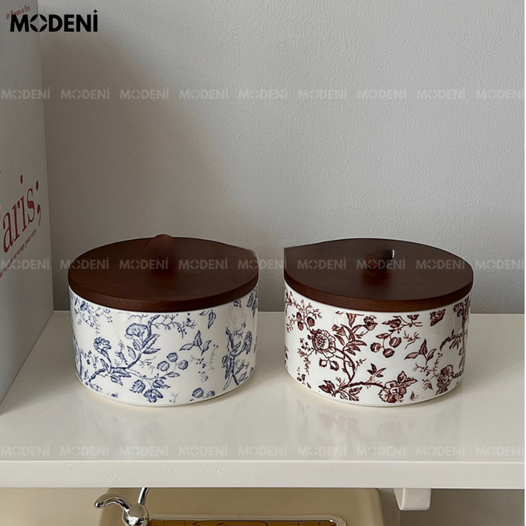 Lọ Đựng Palm Màu Đỏ – Hũ Sứ Nắp Gỗ Đựng Trà Bánh Kẹo – Hoa Văn Cổ Sang Trọng Vintage – Decor Tủ Kệ Đậm Gu