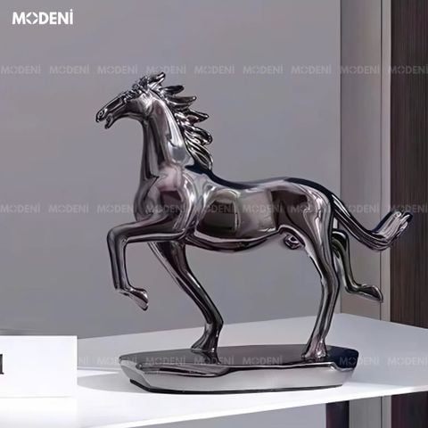 Tượng trang trí Ravix Black dáng chạy đầy năng lượng