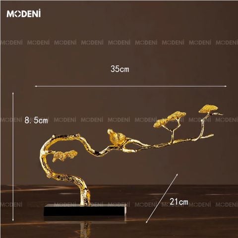 Tượng trang trí nghệ thuật Nhánh Cây Alyssum trên nền bàn trắng sang trọng