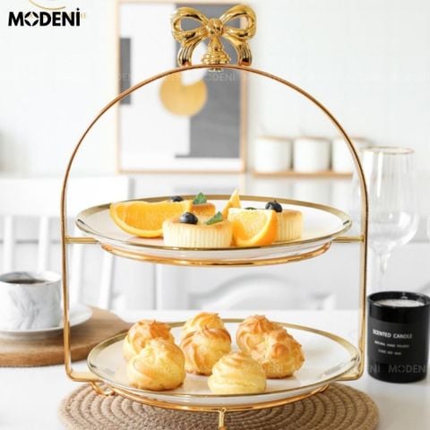 Khay đựng đồ ăn 2 tầng Bowtie sang trọng đặt trên bàn tiệc