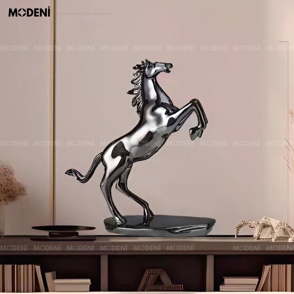 Tượng Trang Trí Ngựa Đứng Valios Black – Decor Mạ Kim Bóng – Tạo Điểm Nhấn Quyền Lực Cho Không Gian