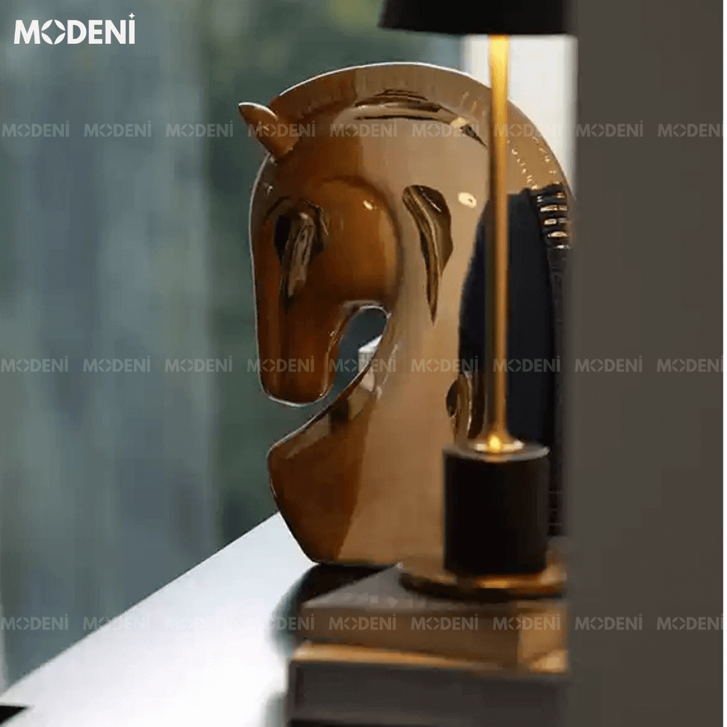 Tượng Ngựa Trang Trí Cloris – Decor Gốm Men Bóng Nghệ Thuật Hiện Đại – Phù Hợp Kệ Tủ, Bàn Console, Không Gian Làm Việc