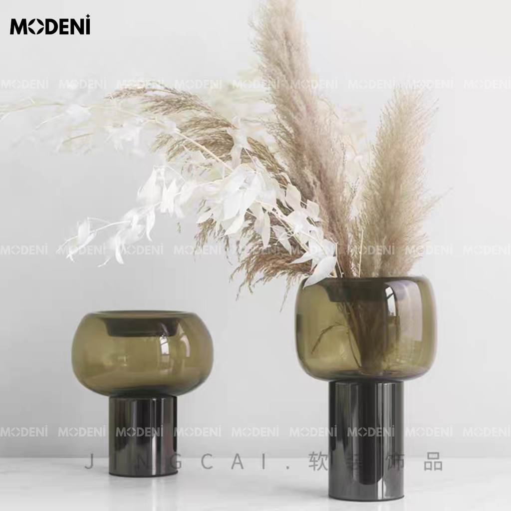 Bình Hoa Thủy Tinh Mocha – Bình Hoa Decor Hiện Đại Sang Trọng – Thủy Tinh Nâu Khói Chân Đế Kim Loại – 23/29cm Dùng Cho Kệ Tủ, Bàn Làm Việc