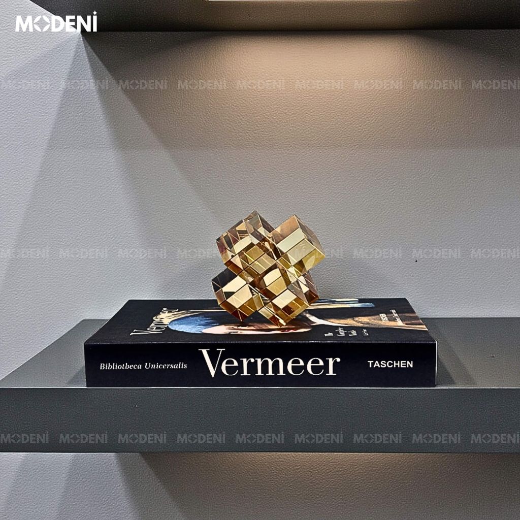 Tượng Cubex Cam Decor Nghệ Thuật Trừu Tượng – Trục Xoay Tư Duy Pha Lê – Decor Bàn Làm Việc, Kệ Sách, Văn Phòng Hiện Đại