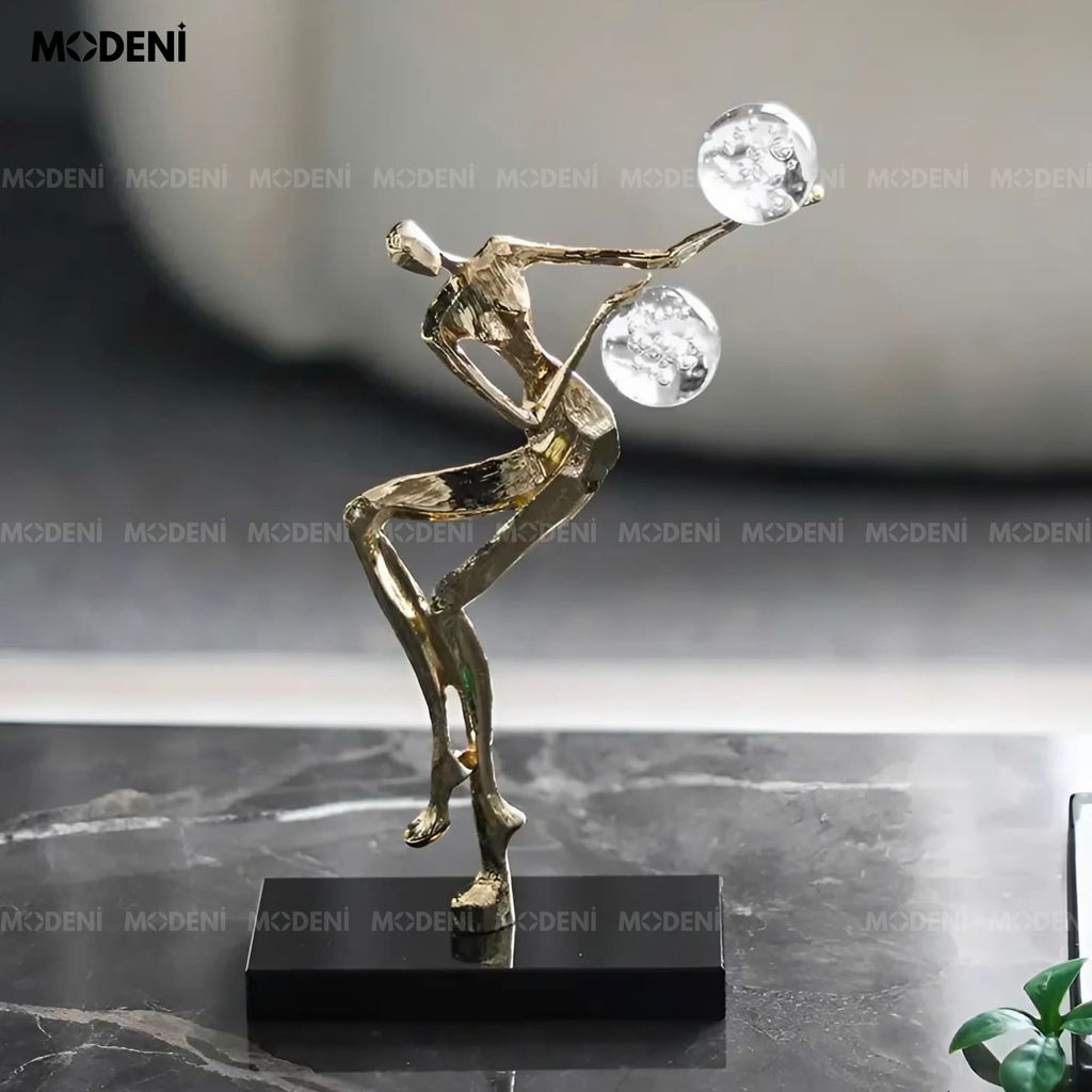 Tượng Trang Trí Solora Cô Gái Nghệ Thuật – Hình Khối Độc Đáo – Decor Bàn Kệ Hiện Đại Sang Trọng