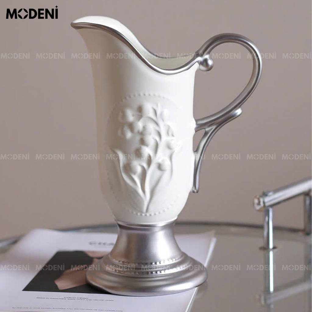 Bình Hoa Sứ Silver Gratia Cao Cấp Ánh Bạc Cổ Điển | Tay Cầm Cong Nghệ Thuật – Decor Bàn Console, Bàn Ăn Sang Trọng