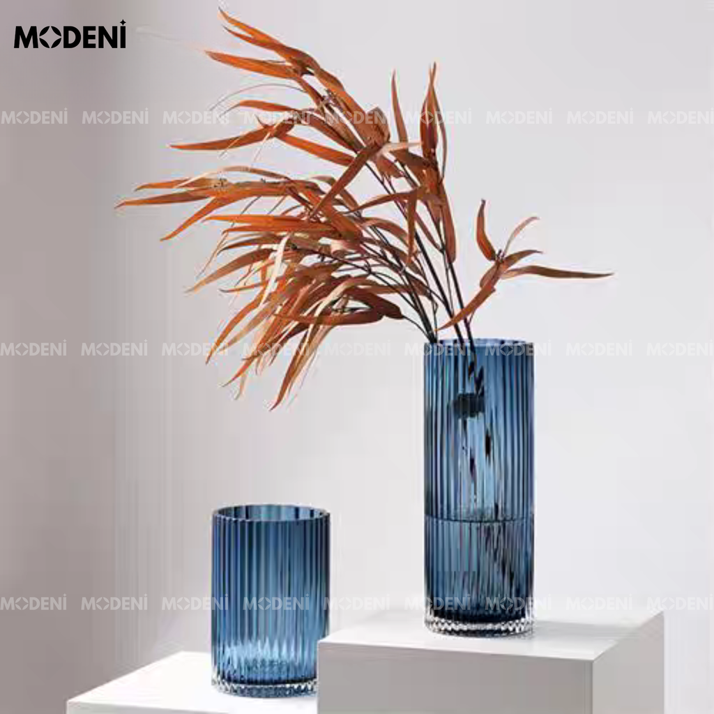 Bình Hoa Thủy Tinh Azure – Lọ Cắm Hoa Decor Sang Trọng Màu Xanh Dương – Dáng Trụ Sọc Dọc Cao 20/31cm, Phù Hợp Kệ Tủ & Bàn Console