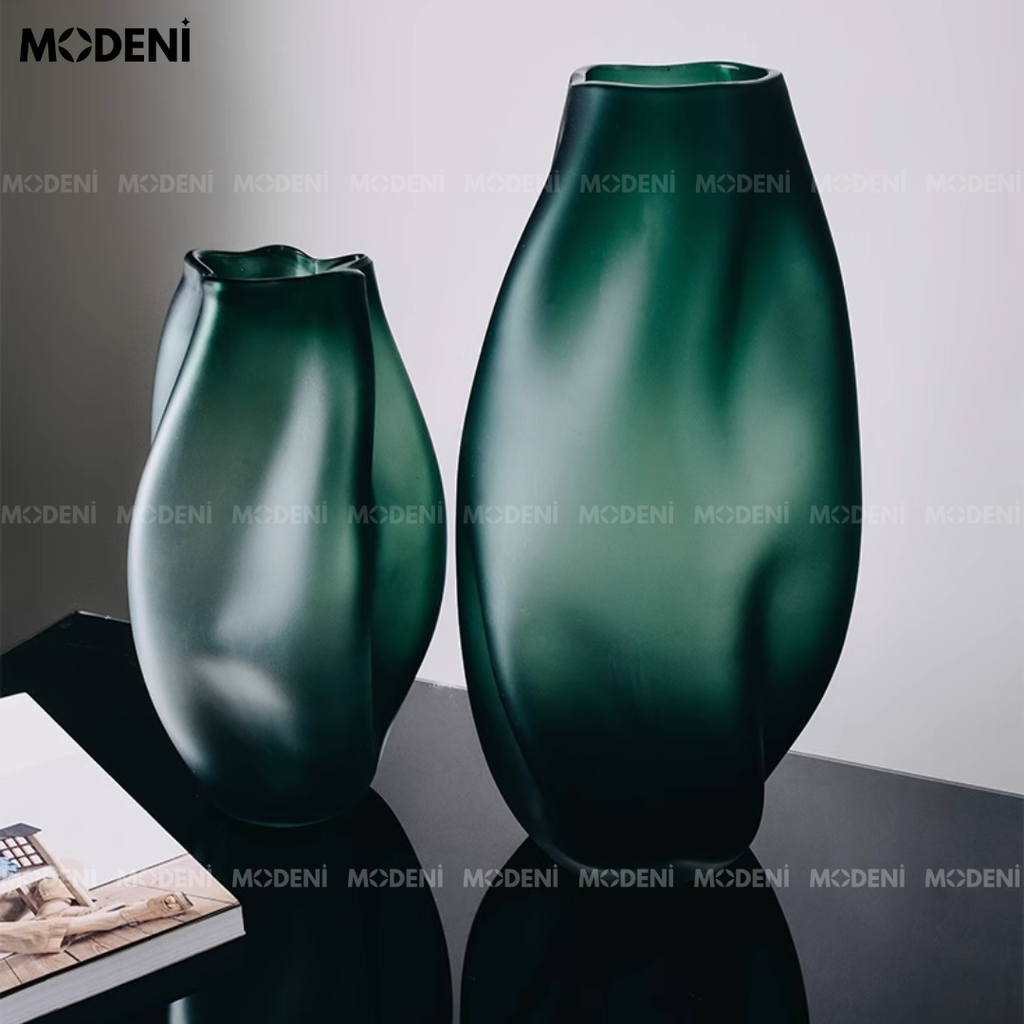 Bình Hoa Mirage Green Thủy Tinh Nghệ Thuật Cao Cấp – Dáng Lượn Hiện Đại, Decor Phòng Khách Biệt Thự
