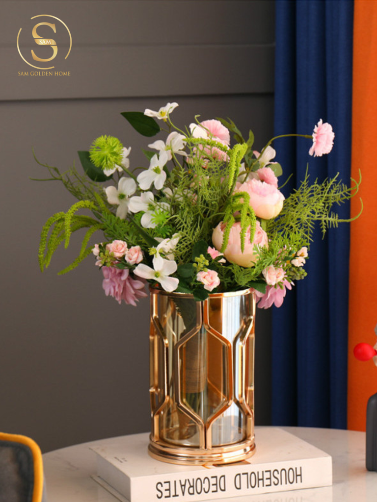 Hexagon Gold – Bình Hoa Thủy Tinh Lục Giác Ánh Vàng Hiện Đại Sang Trọng Cho Bàn Sofa & Console