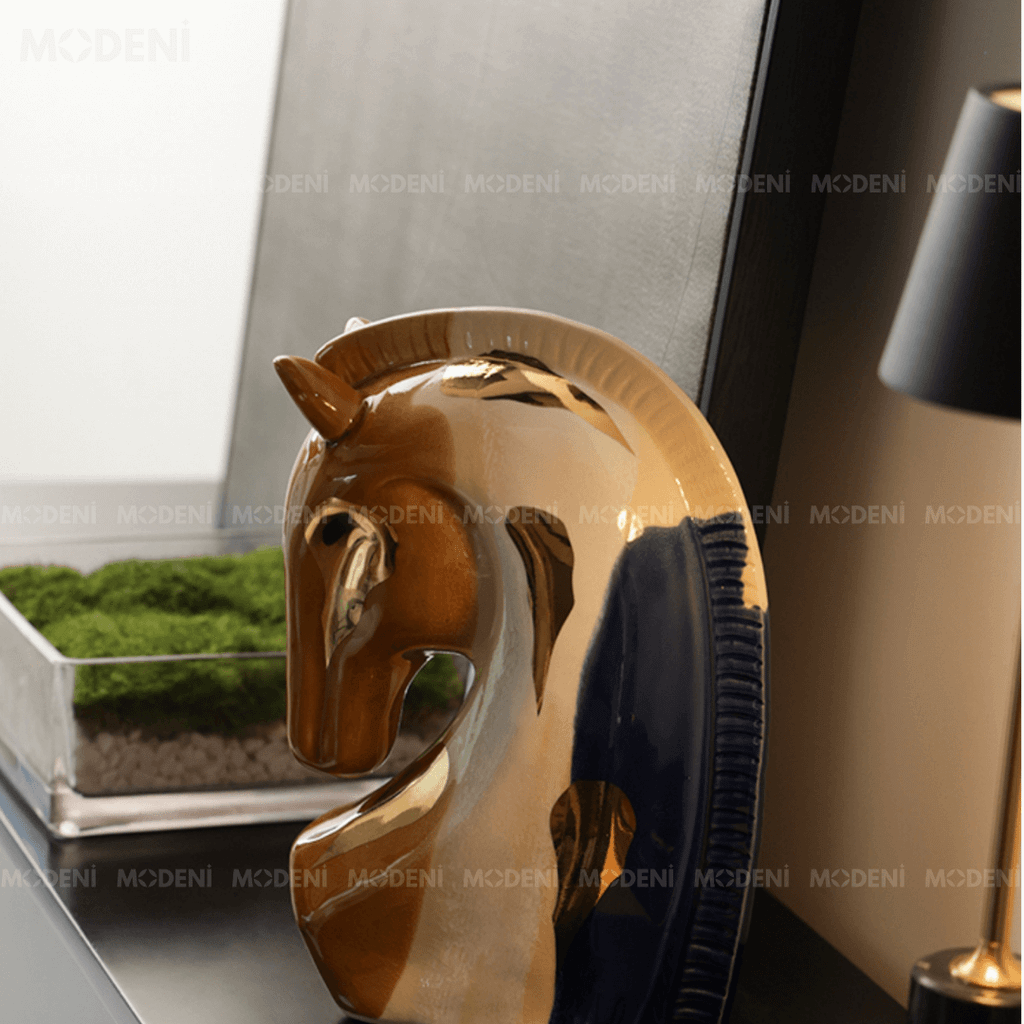 Tượng Ngựa Trang Trí Cloris – Decor Gốm Men Bóng Nghệ Thuật Hiện Đại – Phù Hợp Kệ Tủ, Bàn Console, Không Gian Làm Việc