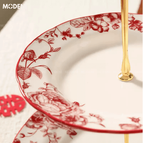 Khay đựng bánh 3 tầng sứ cao cấp phong cách châu Âu, tông đỏ nổi bật trên nền trắng