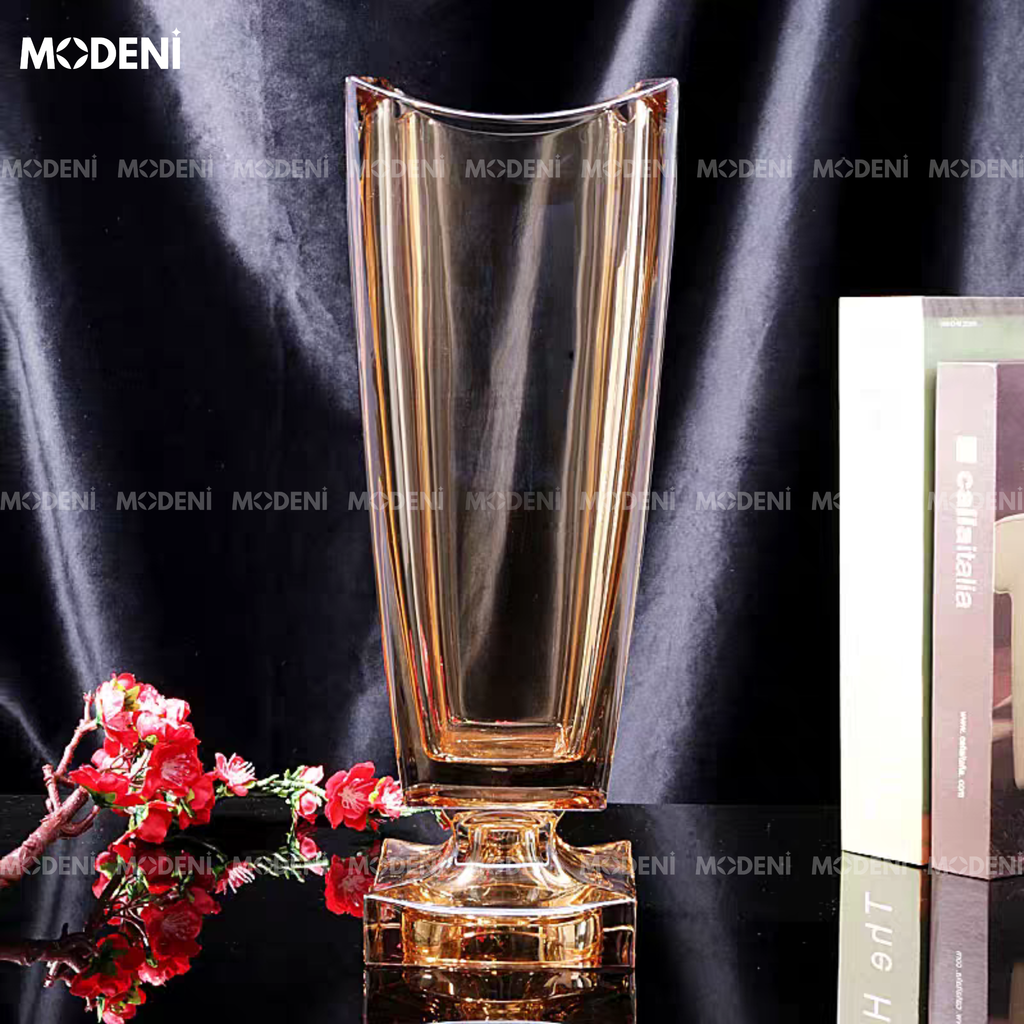 Bình Hoa Pha Lê Elara – Bình Hoa Trang Trí Sang Trọng – Dáng Trụ Vuông Cong Miệng – Cao 36cm, Phù Hợp Bàn Tiệc/Phòng Khách Hiện Đại