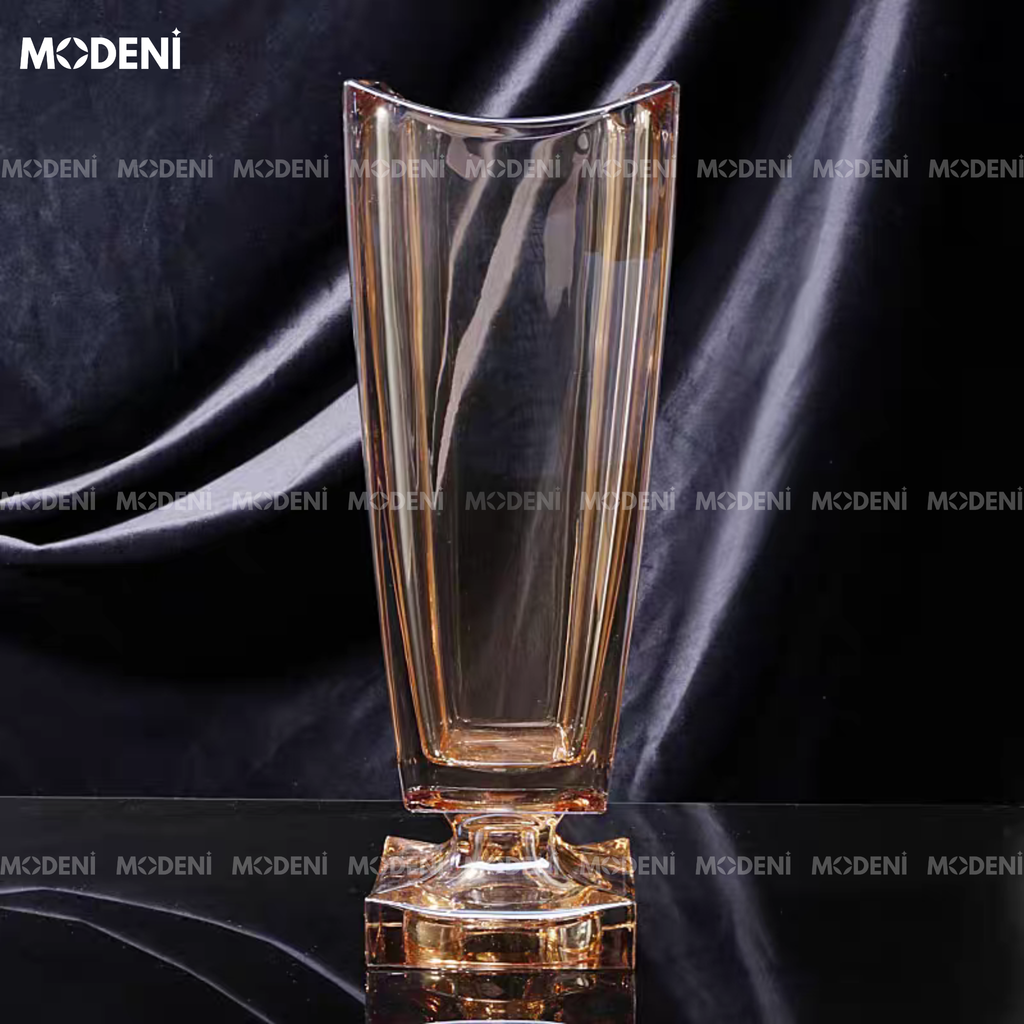 Bình Hoa Pha Lê Elara – Bình Hoa Trang Trí Sang Trọng – Dáng Trụ Vuông Cong Miệng – Cao 36cm, Phù Hợp Bàn Tiệc/Phòng Khách Hiện Đại