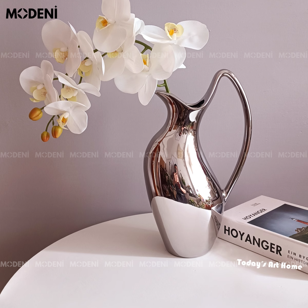 Bình Hoa Sứ Moonlit – Dáng Bình Tay Cầm Nghệ Thuật, Màu Bạc Gương Sang Trọng