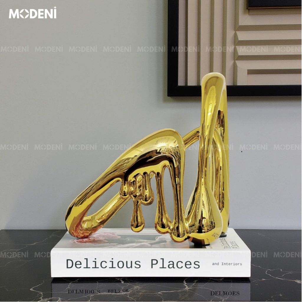 Tượng Trang Trí Glint Gold – Tác Phẩm Nghệ Thuật Ánh Vàng Độc Đáo – Thiết Kế Uốn Lượn & Giọt Chảy – Decor Kệ Tủ, Bàn Console, Không Gian Hiện Đại