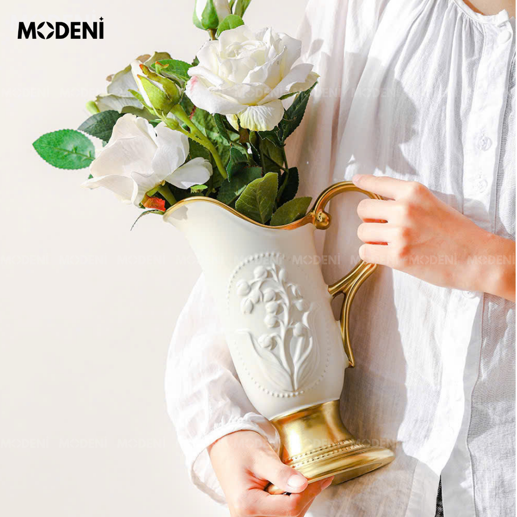 Bình Hoa Sứ Silver Gratia Cao Cấp Ánh Bạc Cổ Điển | Tay Cầm Cong Nghệ Thuật – Decor Bàn Console, Bàn Ăn Sang Trọng