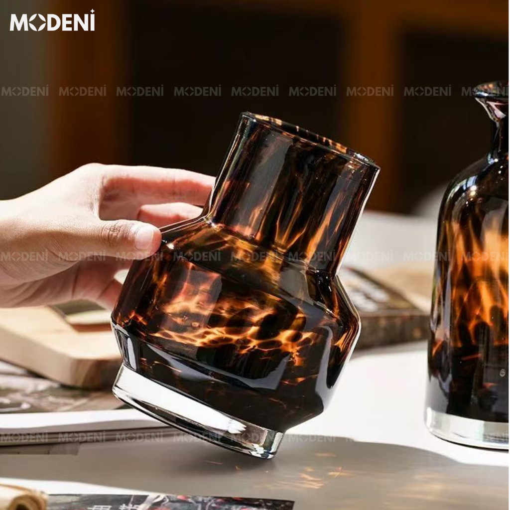 Bình Hoa Thủy Tinh Nivara Nghệ Thuật Cao Cấp – Tông Cam Nâu Lạ Mắt – Decor Bàn Sofa, Console, Kệ Tủ Hiện Đại