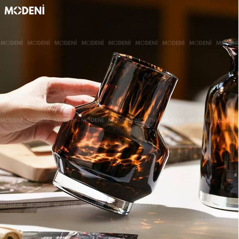  Bình Hoa Thủy Tinh Nivara Nghệ Thuật Cao Cấp – Tông Cam Nâu Lạ Mắt – Decor Bàn Sofa, Console, Kệ Tủ Hiện Đại 