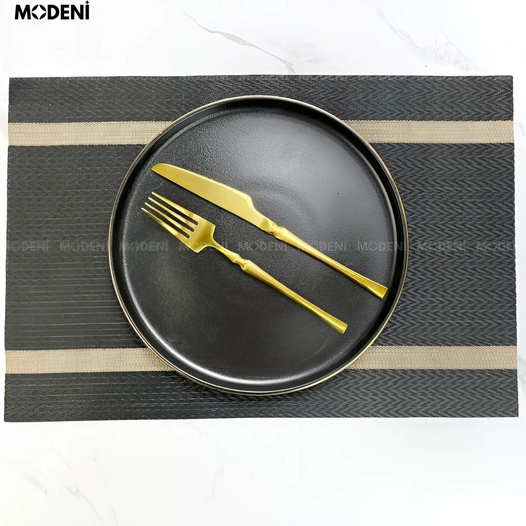 Tấm Lót Bàn Ăn Bollt Placemat PVC Màu Đen – Lót Bàn Chống Thấm Sang Trọng, Dễ Vệ Sinh, Họa Tiết Hiện Đại