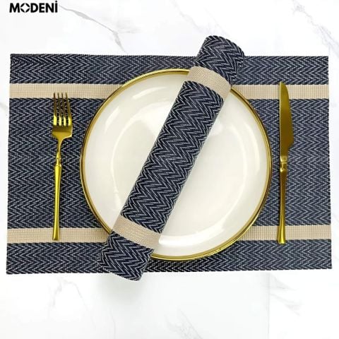 Tấm lót bàn ăn màu xám đen họa tiết ziczac tinh tế, phối viền kem sang trọng