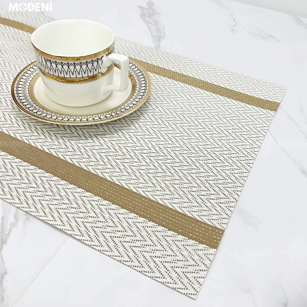 Tấm Lót Bàn Ăn Bollt Placemat PVC Màu Trắng – Lót Bàn Chống Thấm Sang Trọng, Dễ Vệ Sinh, Họa Tiết Hiện Đại