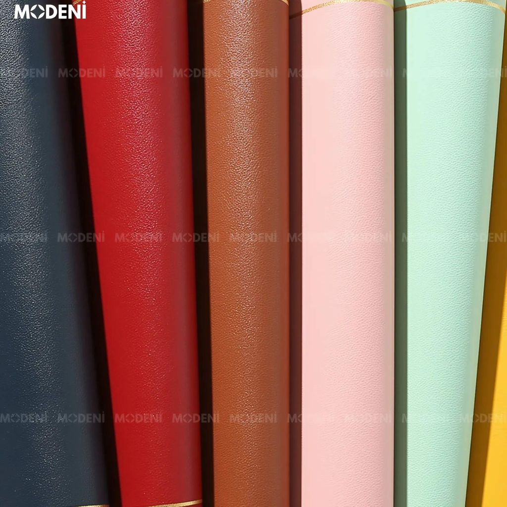 Tấm Lót Bàn Ăn Shuri Cao Cấp 2 Mặt Đen Đỏ – Viền Vàng Sang Trọng, Chống Trượt, Dễ Lau, Phù Hợp Bàn Ăn Hiện Đại