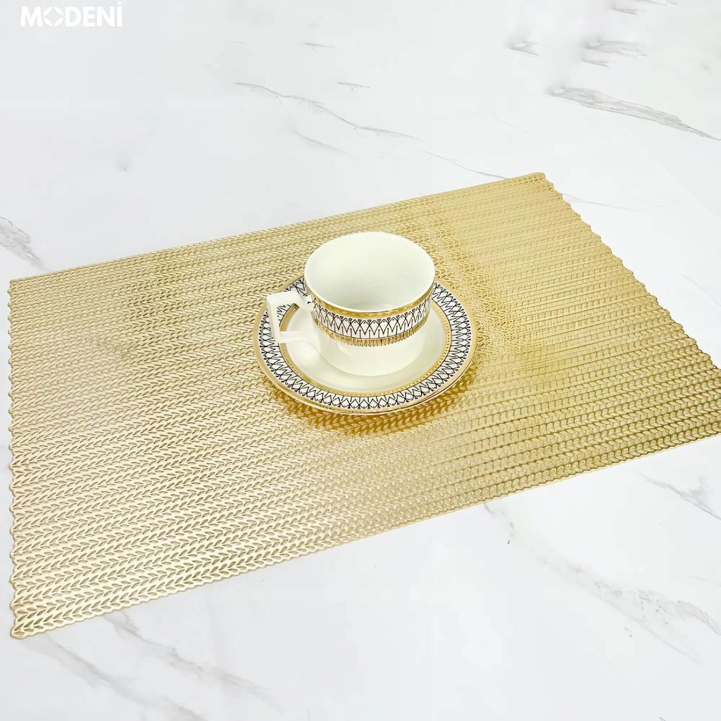 Tấm Lót Bàn Ăn Oro Placemat Hàn Quốc – Nhựa PVC Cao Cấp, Ánh Vàng Sang Trọng, Dễ Vệ Sinh, Kích Thước 45x30cm, Phù Hợp Decor Bàn Ăn Hiện Đại
