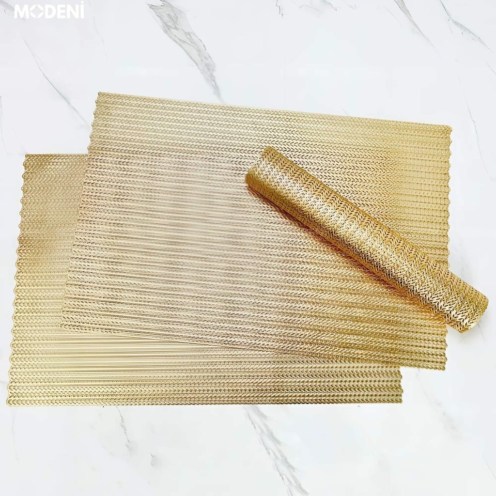 Tấm Lót Bàn Ăn Oro Placemat Hàn Quốc – Nhựa PVC Cao Cấp, Ánh Vàng Sang Trọng, Dễ Vệ Sinh, Kích Thước 45x30cm, Phù Hợp Decor Bàn Ăn Hiện Đại