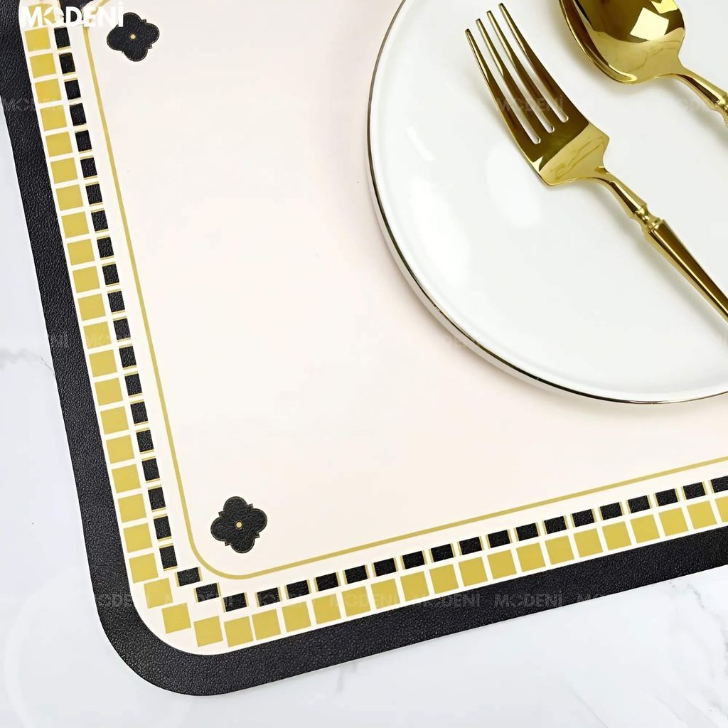 Placemat Lót Bàn Ăn Clubs – Họa Tiết Hoa Cách Điệu Độc Đáo, Viền Vàng Caro Sang Trọng, Chất Liệu Nhựa Cao Cấp, Phù Hợp Bàn Ăn Hiện Đại – Nhà Hàng