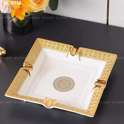 Gạt tàn sứ trắng vàng H-Paris – chất liệu cao cấp, dùng decor hoặc làm quà tặng