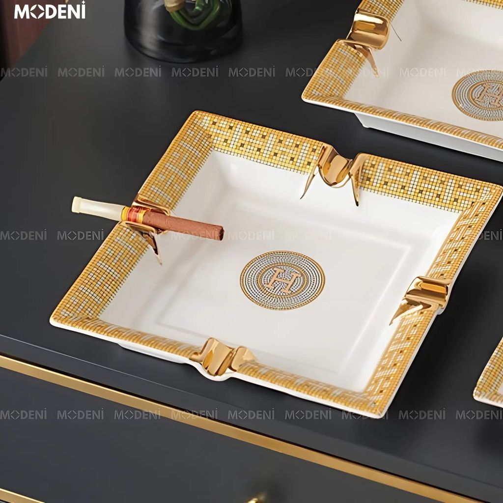 Gạt Tàn H-Paris Gốm Sứ Cao Cấp – Thiết Kế Vuông Trắng Vàng, Sang Trọng Cho Bàn Trà & Quà Tặng