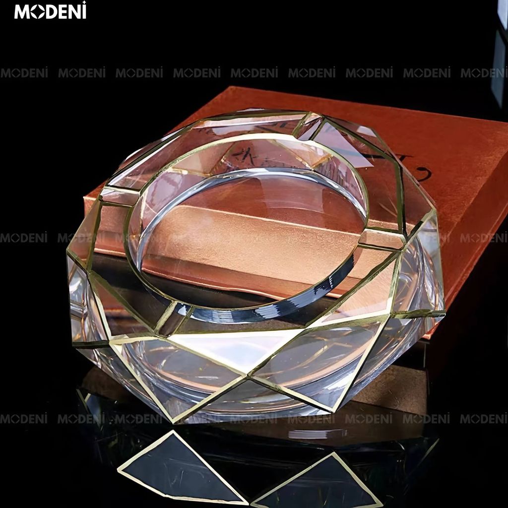 Gạt Tàn Pha Lê Jewel Sang Trọng – Thiết Kế Cắt Giác Viền Vàng Như Viên Ngọc – Chất Liệu Pha Lê Cao Cấp – Decor Bàn Trà, Quà Tặng Đẳng Cấp