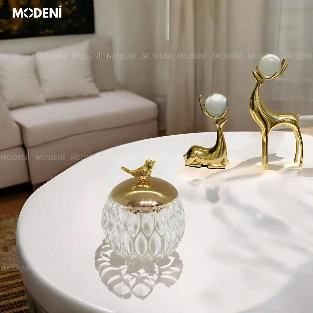 Lọ Đựng Bánh Kẹo Pha Lê Nolan – Nắp Chim Sẻ Vàng Sang Trọng – Thiết Kế Tròn Tinh Xảo 15x9cm – Dành Cho Bàn Tiếp Khách & Decor Hiện Đại