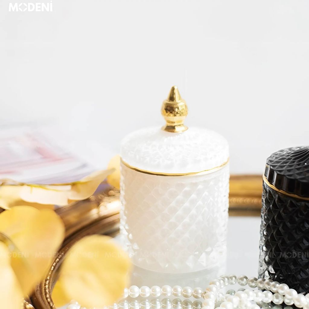 Lọ Đựng Bánh Kẹo Shya Thủy Tinh Nắp Vàng Sang Trọng – Cao 14cm, Đường Kính 8.5cm – Phù Hợp Decor Bàn Tiệc, Quà Tặng Cao Cấp