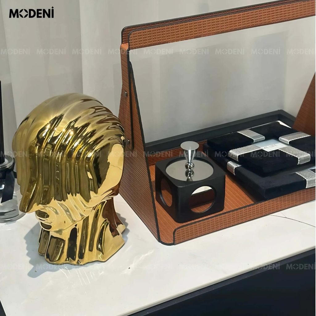 Tượng Trang Trí Vantis Gold – Tượng Đầu Người Nghệ Thuật Mạ Vàng – Thiết Kế Đa Tầng Tạo Hình Độc Đáo Cho Decor Hiện Đại