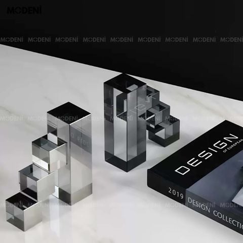 Pha lê Modra hình học nghệ thuật dùng làm chặn sách