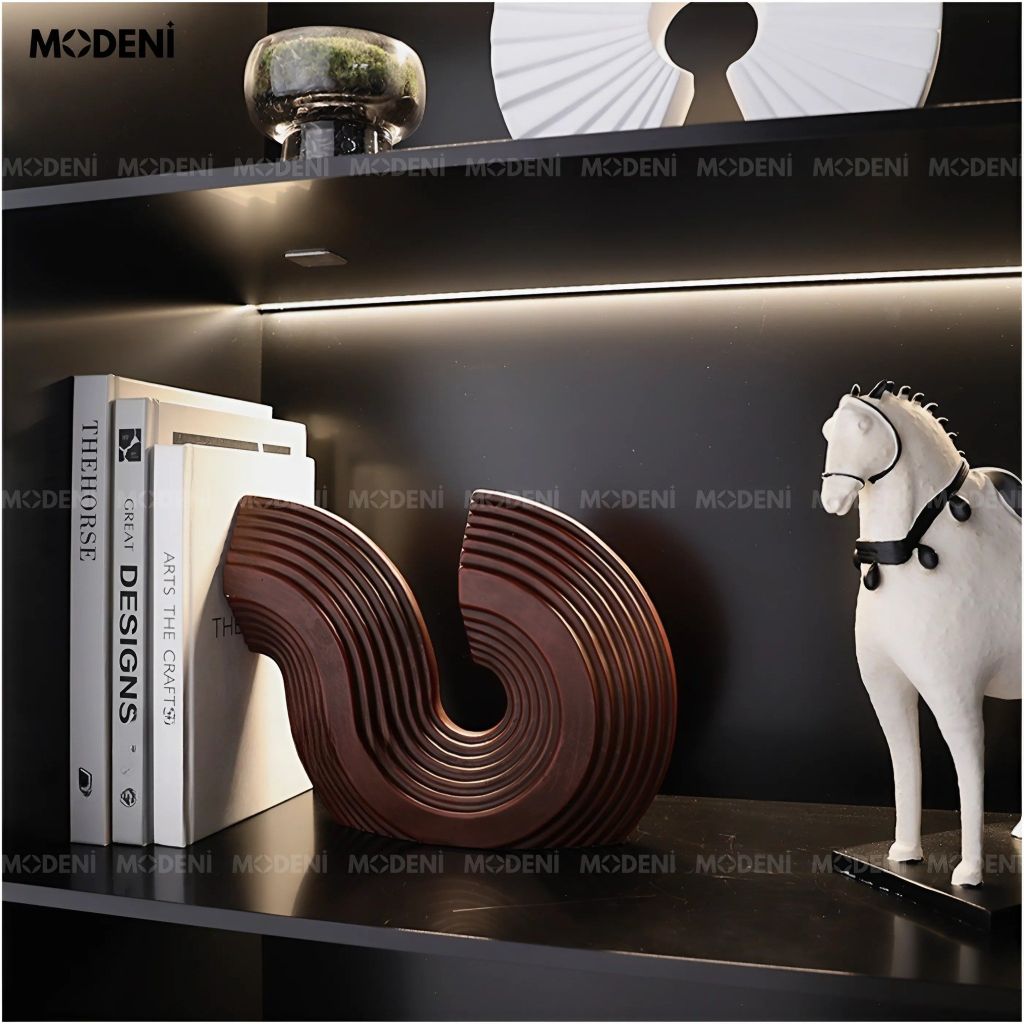 Chặn Sách Servo Nâu Nghệ Thuật – Thiết Kế Hình Học Trừu Tượng – Phù Hợp Decor Kệ Sách, Bàn Làm Việc, Không Gian Sáng Tạo Hiện Đại
