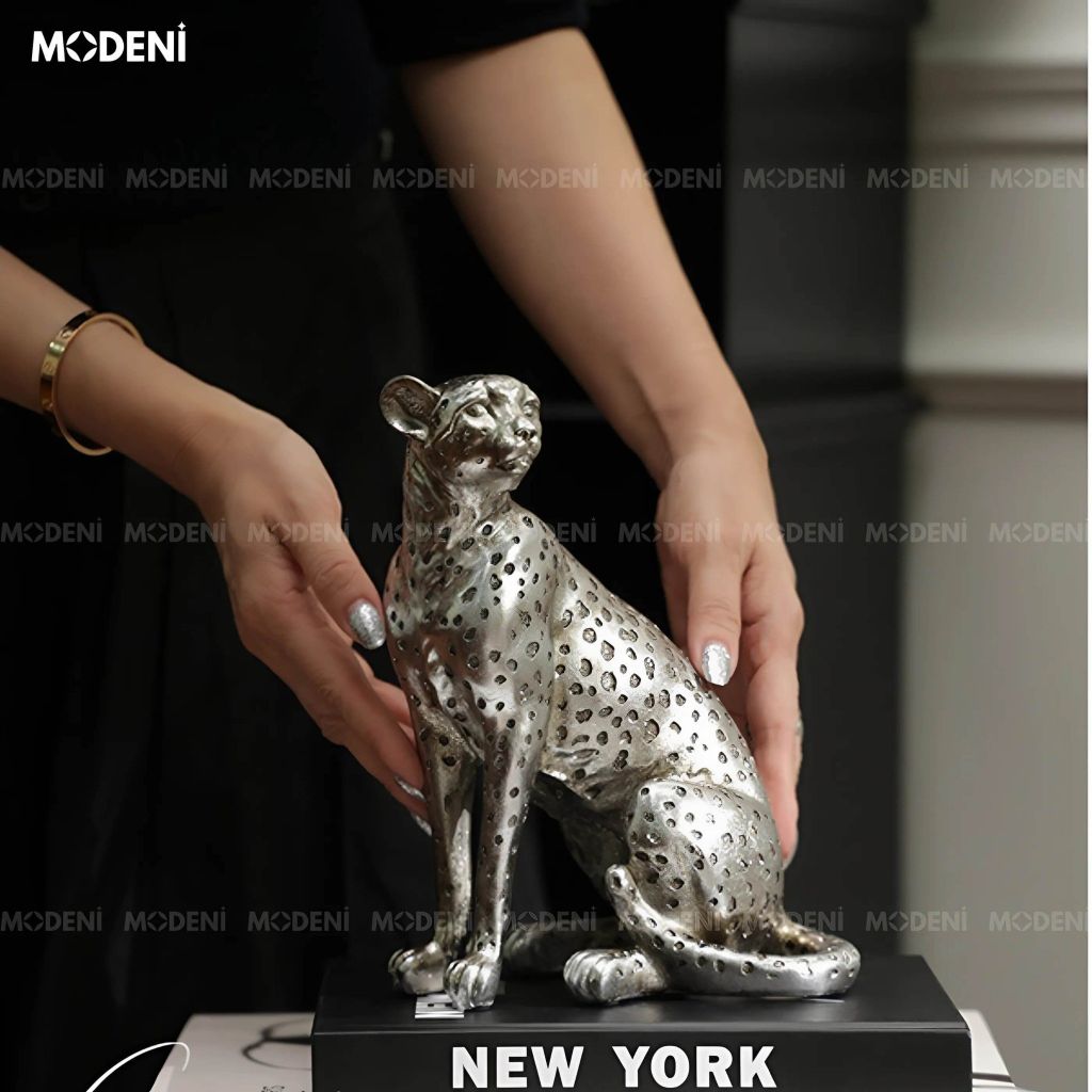 Tượng Trang Trí Velta Báo Ngồi Nghệ Thuật – Dáng Ngồi Điềm Tĩnh – Decor Bàn Làm Việc, Kệ Sách Hiện Đại